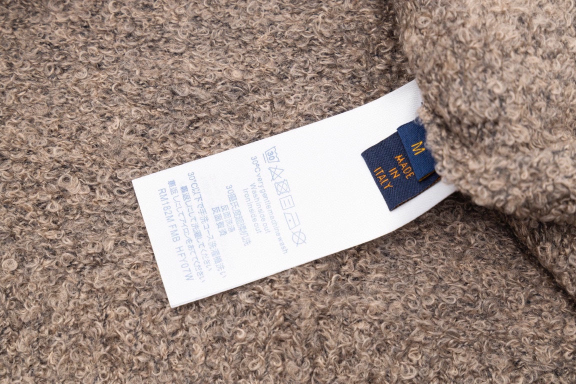 443  |  Louis Vuitton